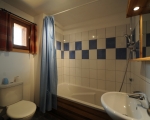 Salle-de-bain-La-Grange-24-location-appartement-chalet-menuires